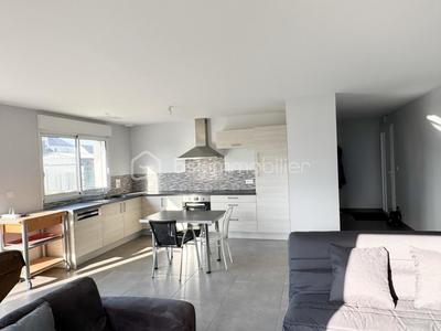 Maison - 101 m² - 5 pièces