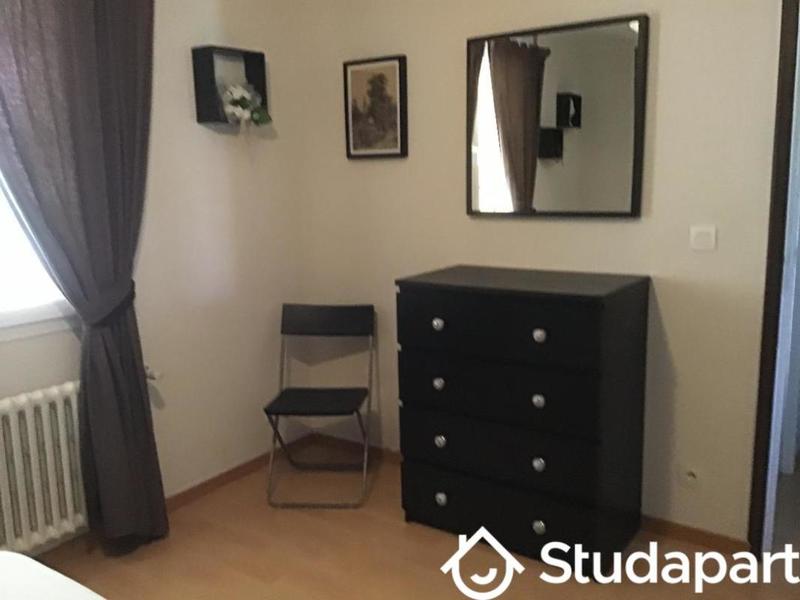 Chambre - 12 m² - 1 pièce