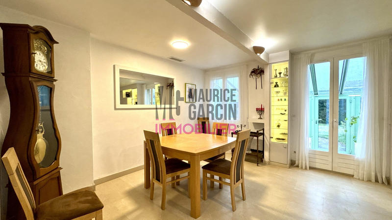 Maison - 224 m² - 5 pièces