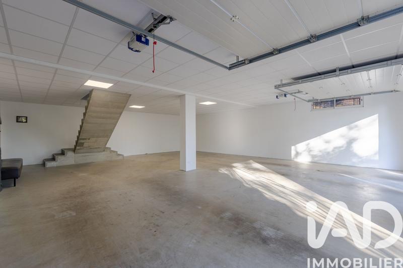 Maison - 201 m² - 6 pièces