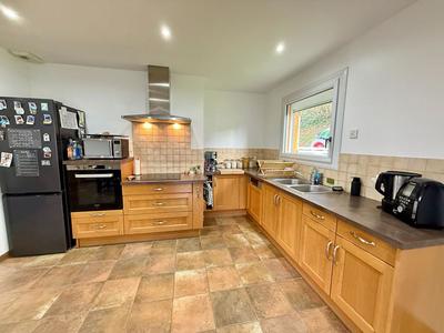 Maison - 93 m² - 5 pièces