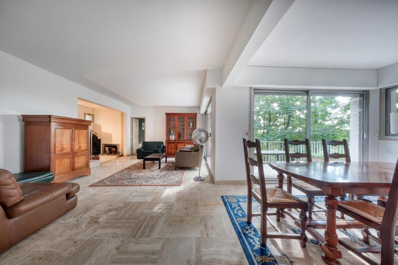 Maison - 186 m² - 8 pièces