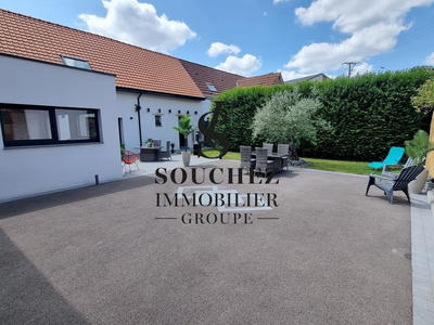 Maison - 188 m² - 7 pièces