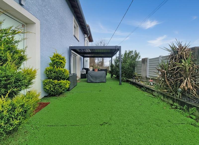 Maison - 177 m² - 7 pièces