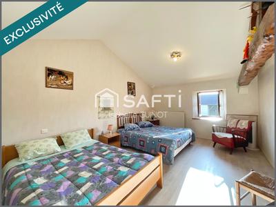 Maison - 172 m² - 8 pièces