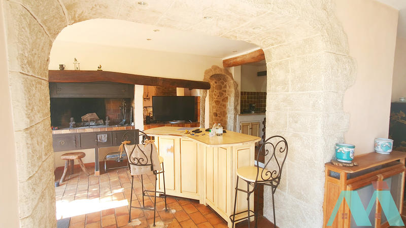 Maison - 198 m² - 7 pièces