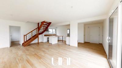 Maison - 123 m² - 6 pièces