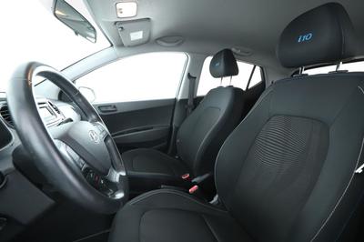Hyundai i10 1.0 Uefa Euro 2016 66 ch