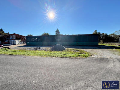 Maison - 540 m² - 1 pièce