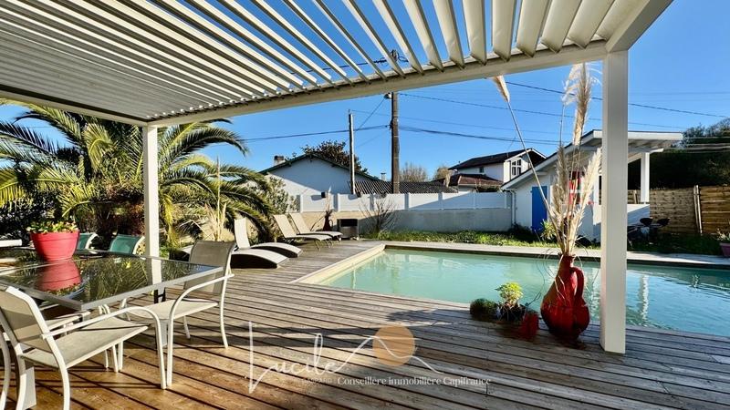 Maison - 184 m² - 6 pièces