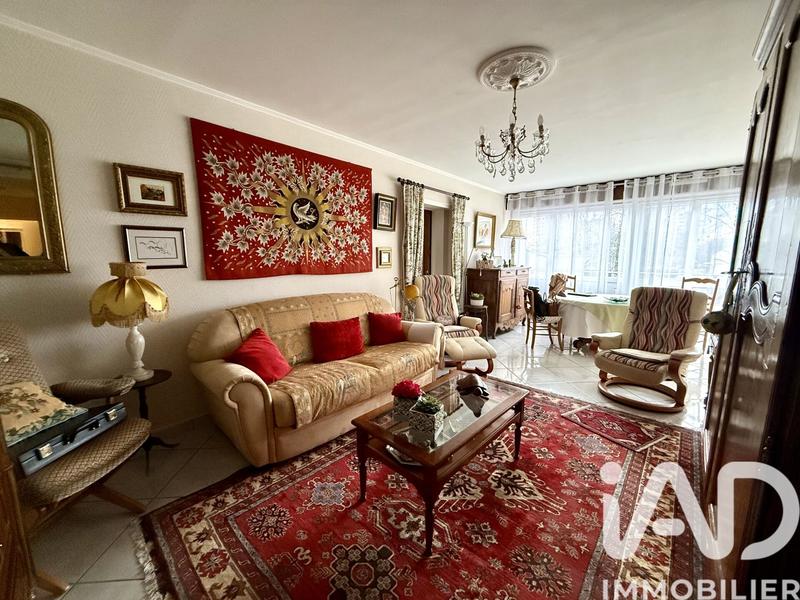 Appartement - 81 m² - 3 pièces