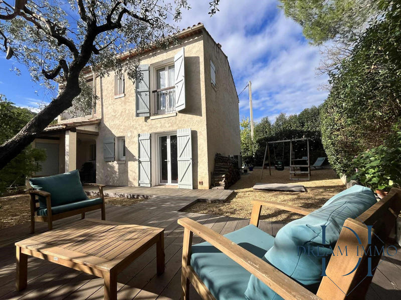 Maison - 122 m² - 5 pièces