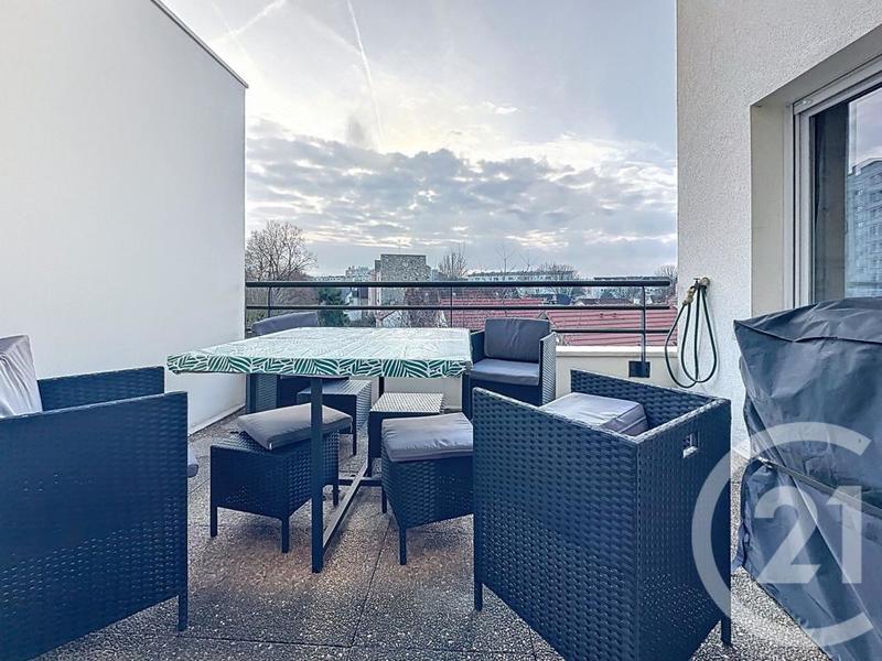 Appartement - 98 m² - 5 pièces