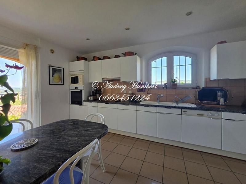 Maison - 136 m² - 5 pièces