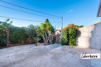 Maison - 105 m² - 4 pièces