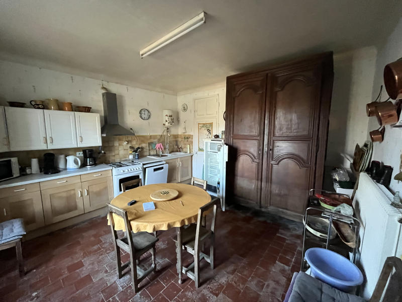 Maison - 254 m² - 4 pièces