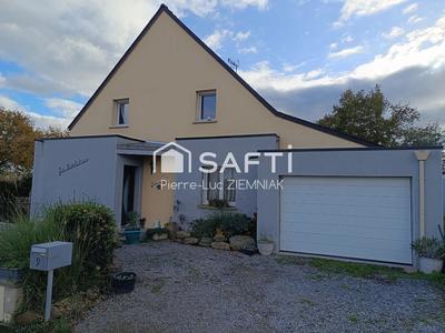 Maison - 104 m² - 5 pièces