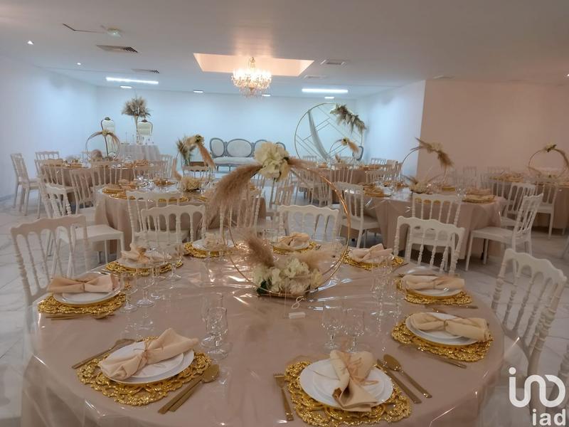 Local commercial - 1 500 m²