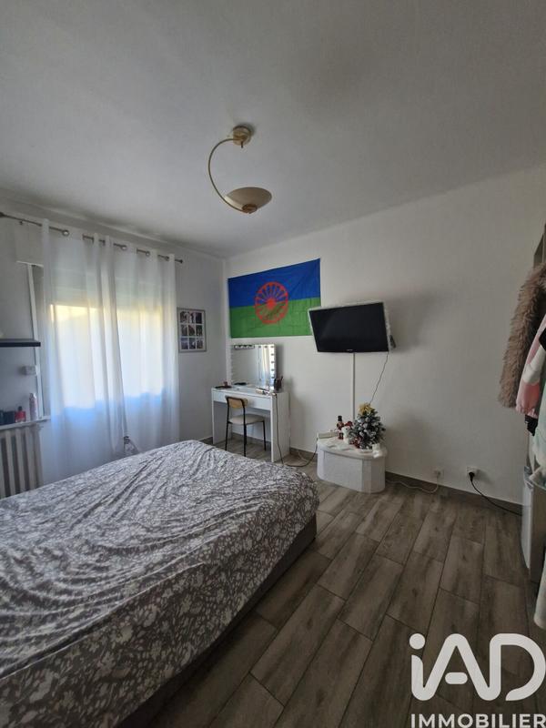 Maison - 230 m² - 6 pièces