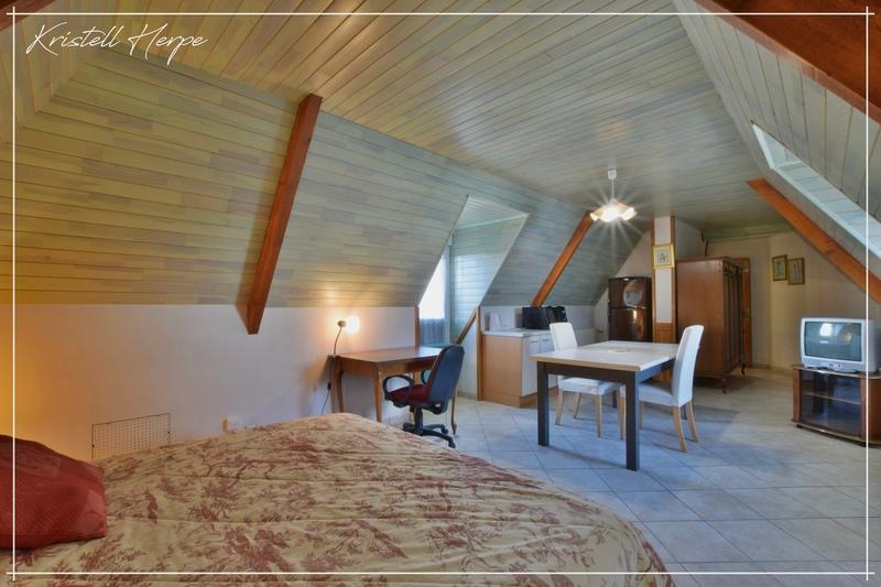 Maison - 220 m² - 9 pièces