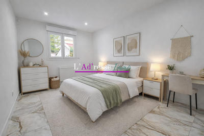 Maison - 98 m² - 5 pièces