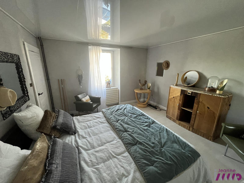 Maison - 197 m² - 7 pièces