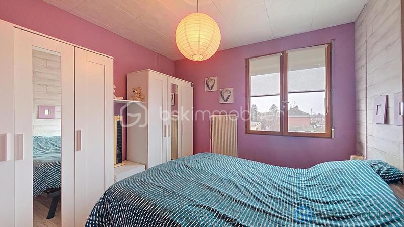 Maison traditionnelle - 105 m² - 7 pièces