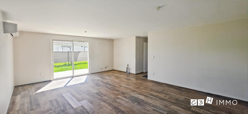 Maison - 98 m² - 4 pièces