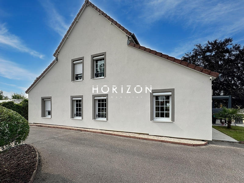 Maison ancienne - 165 m² - 8 pièces