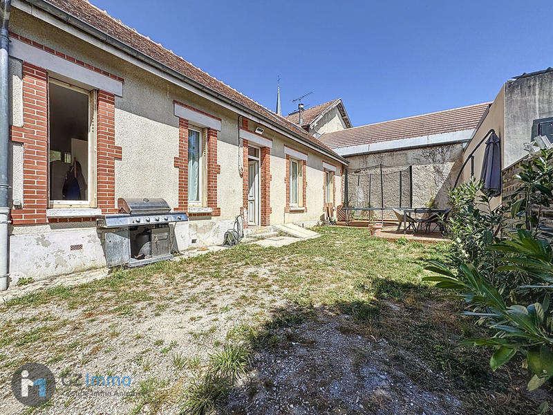 Maison - 150 m² - 5 pièces