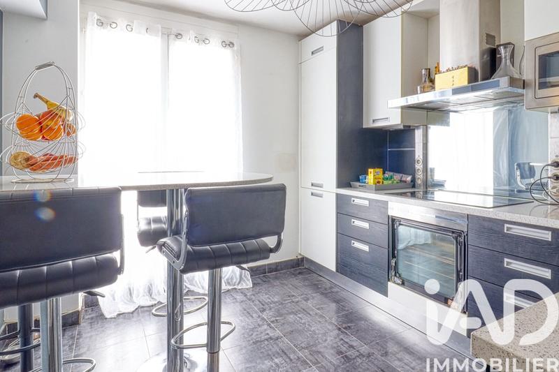 Maison - 104 m² - 6 pièces
