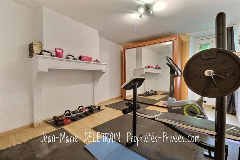 Maison - 258 m² - 7 pièces