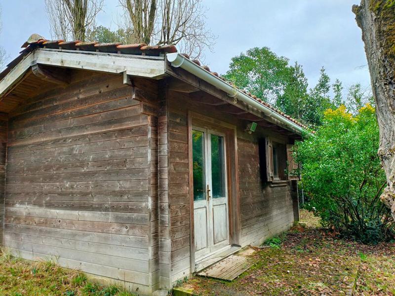 Maison - 240 m² - 8 pièces