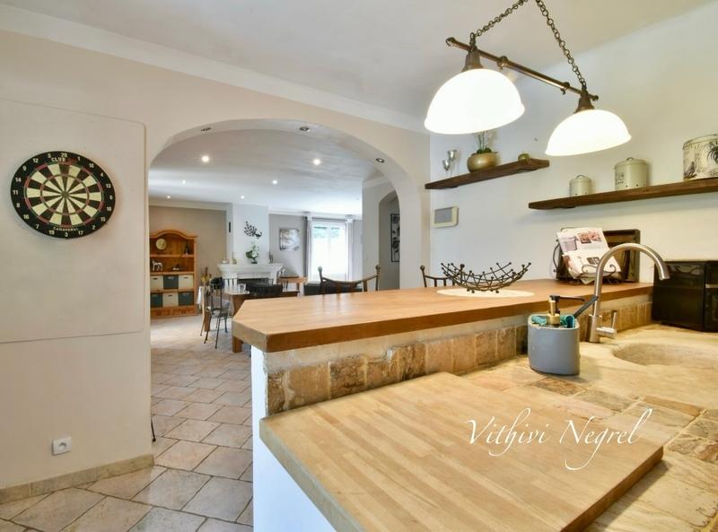 Villa - 209 m² - 7 pièces