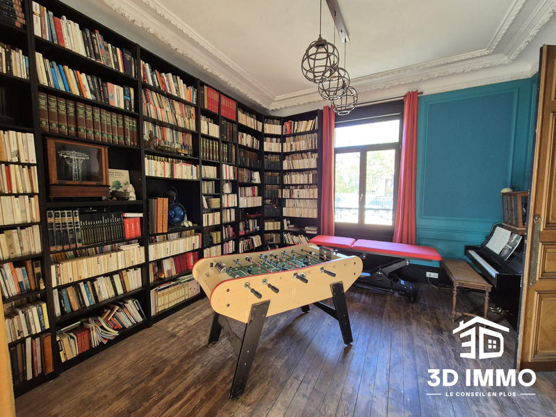 Maison - 325 m² - 14 pièces