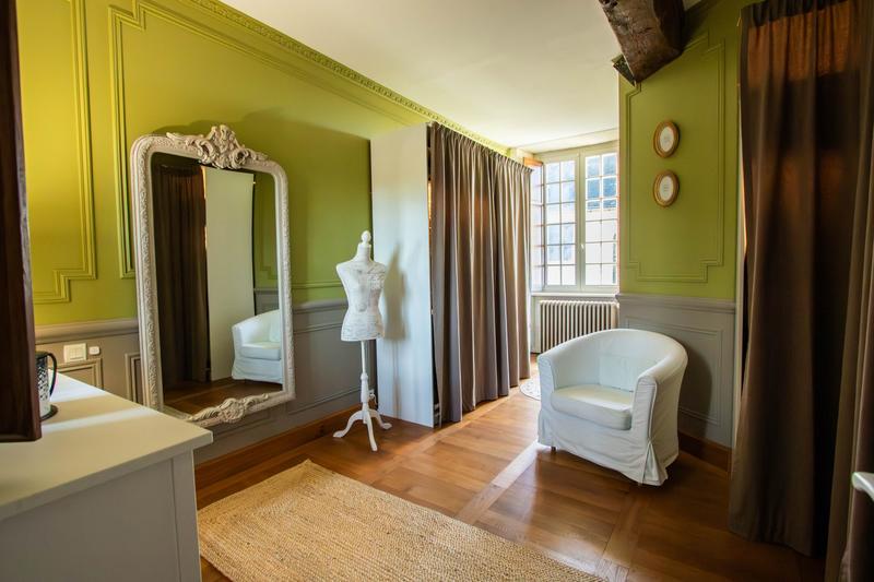 Maison ancienne - 298 m² - 9 pièces