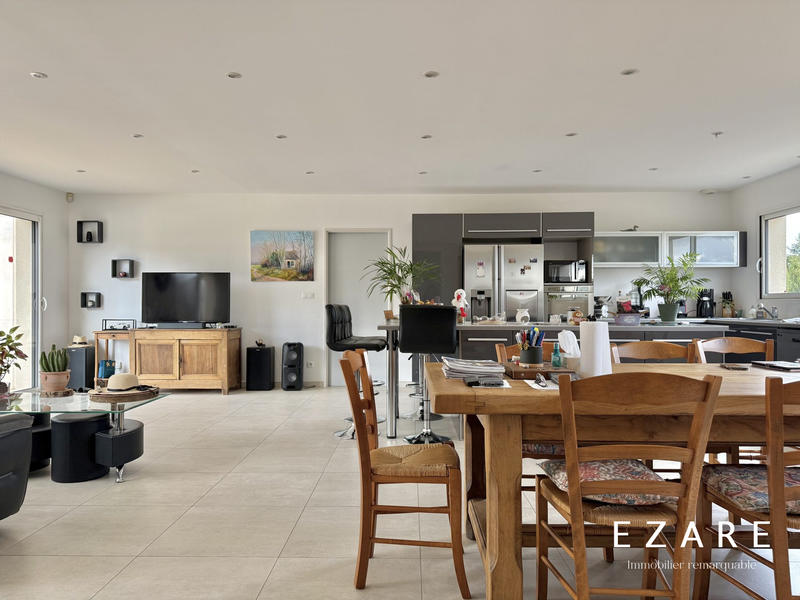 Maison - 174 m² - 6 pièces