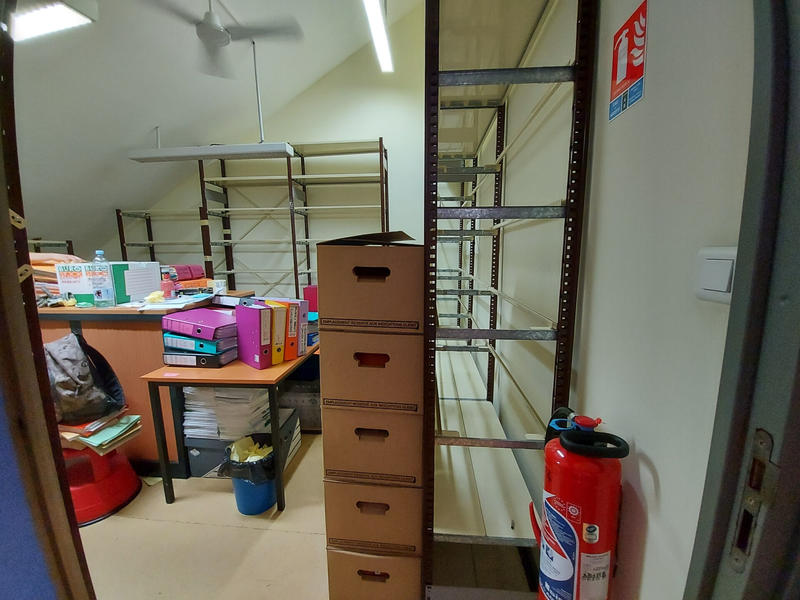 Local commercial - 150 m² - 4 pièces