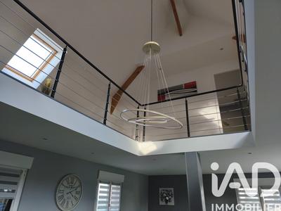 Maison - 200 m² - 7 pièces