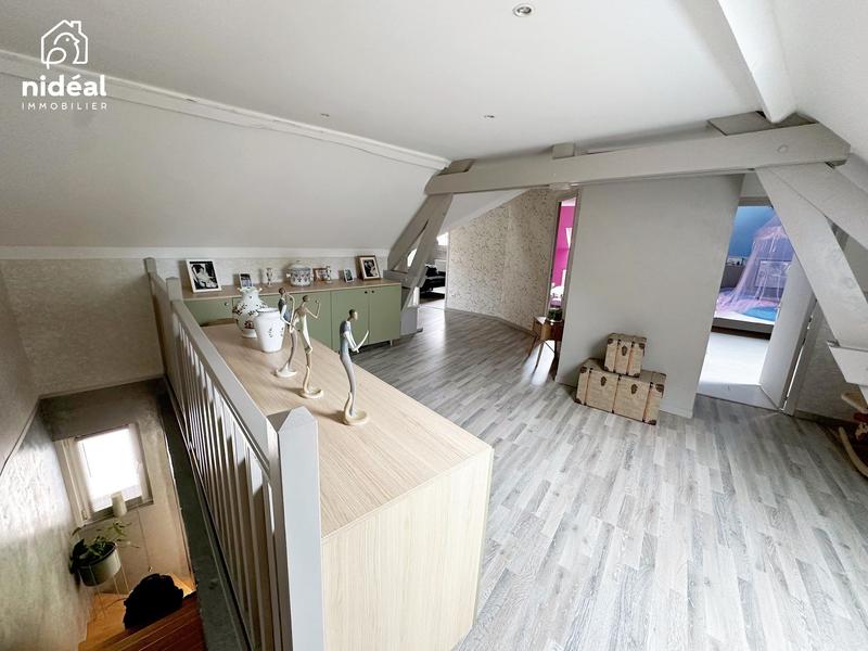 Maison - 280 m² - 7 pièces