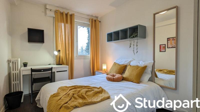 Chambre - 9 m² - 1 pièce