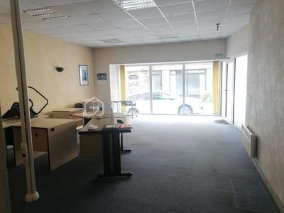 Local commercial - 116 m² - 3 pièces
