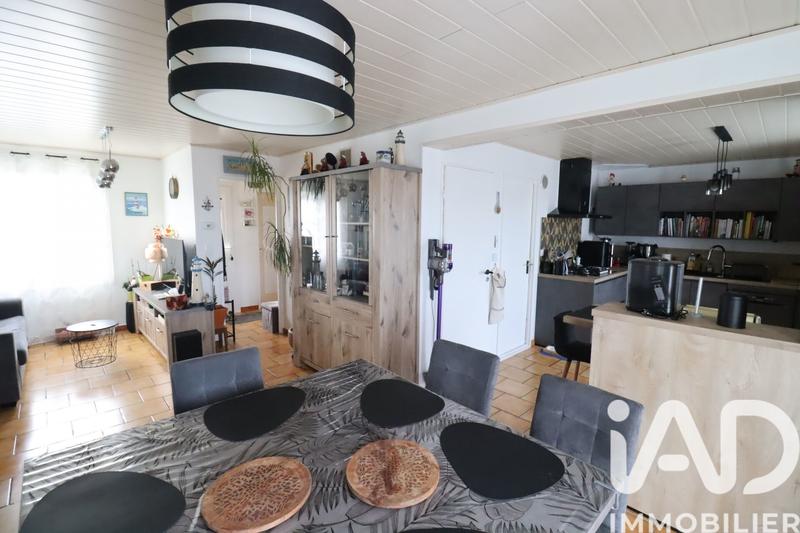 Maison - 90 m² - 5 pièces