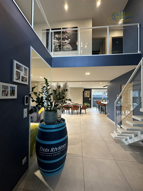 Maison - 160 m² - 7 pièces