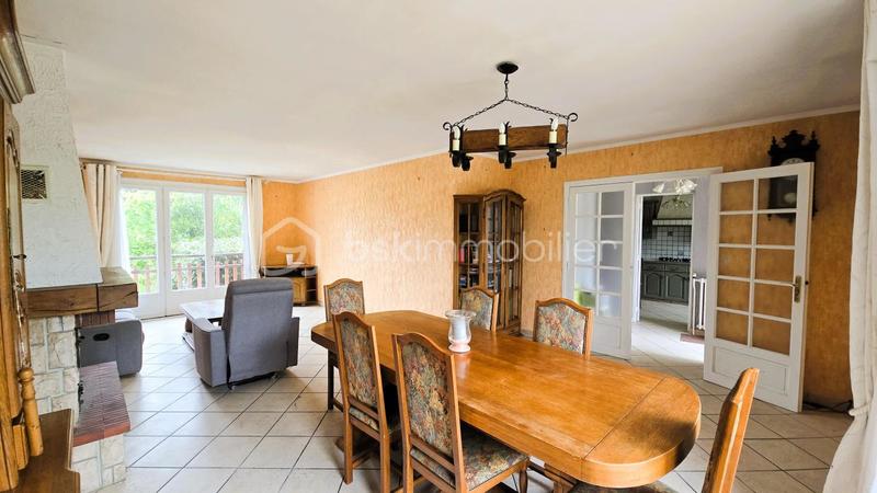 Maison - 110 m² - 5 pièces