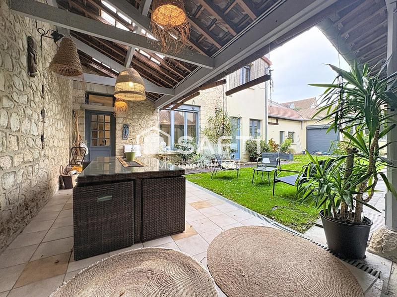 Maison - 163 m² - 8 pièces