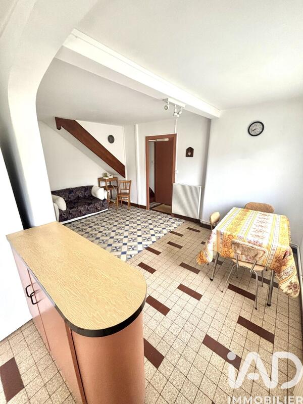 Maison - 95 m² - 5 pièces