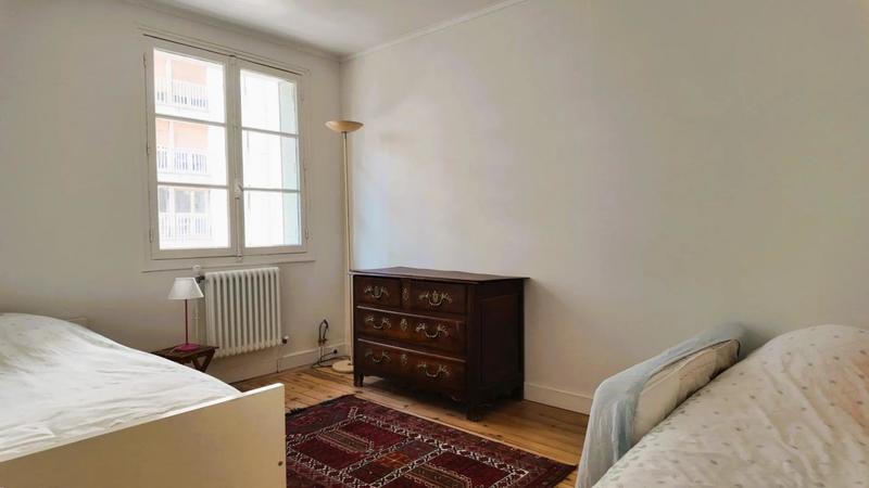 Appartement - 180 m² - 6 pièces