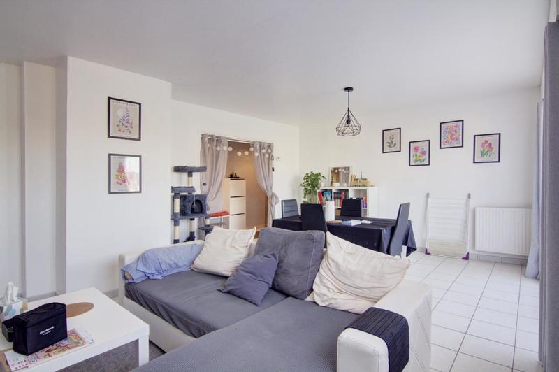 Appartement - 77 m² - 3 pièces