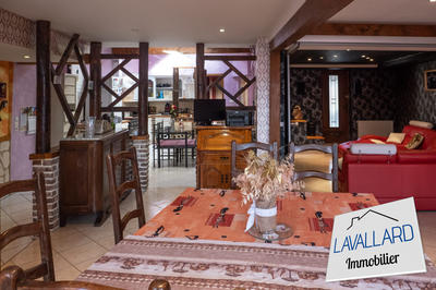 Maison - 140 m² - 5 pièces